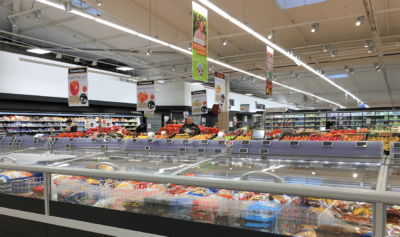 Installation de déstratificateurs dans le magasin Auchan de Saint-Herblain